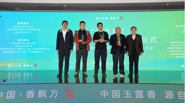 1760799189-3406f2b0dc52c8e