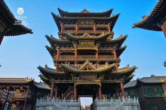 1764255372-aa52dcde82e6d51