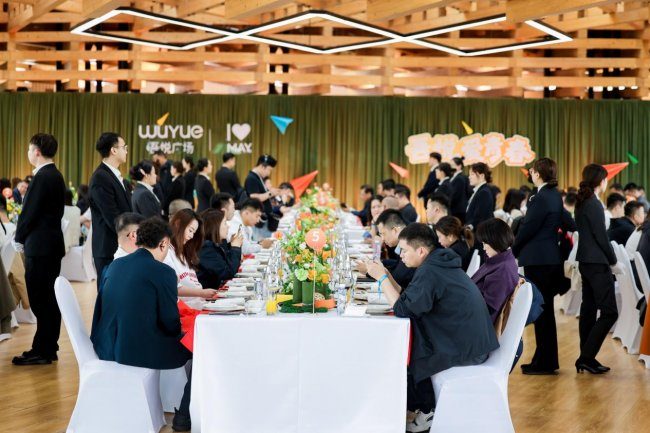 1777270423-365a77e5438ffa0